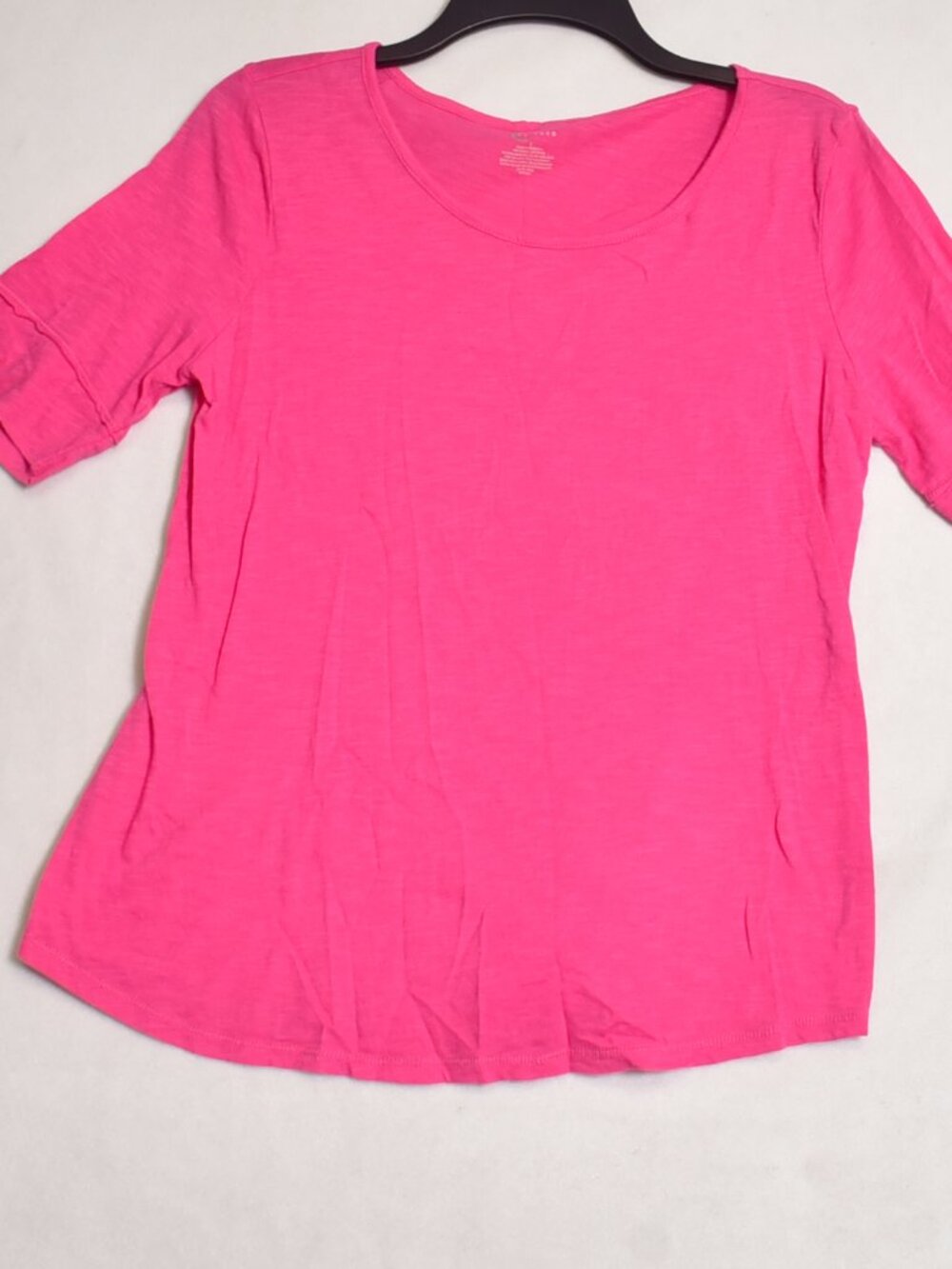 Cato Est 1946 Women's Pink Tee Shirt Fitted Short Sleeve Size Small